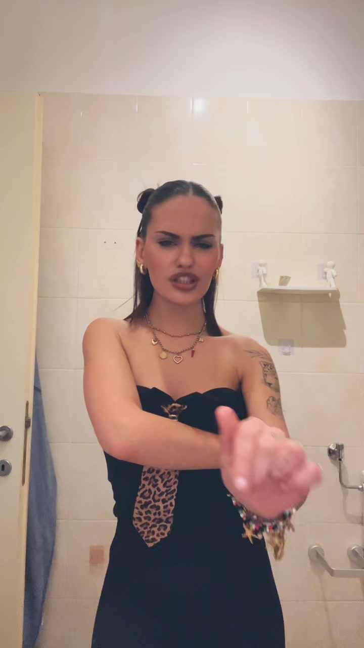 @👸🏻