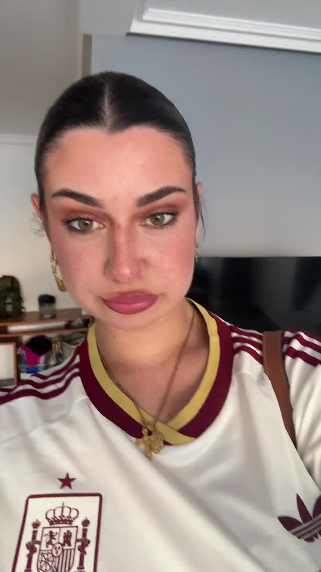 @ST
