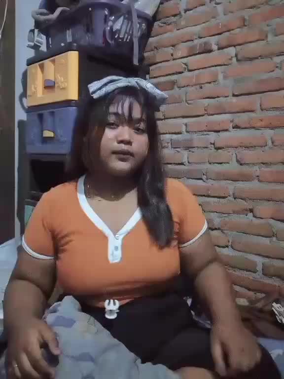 @YO iki nyambek😝