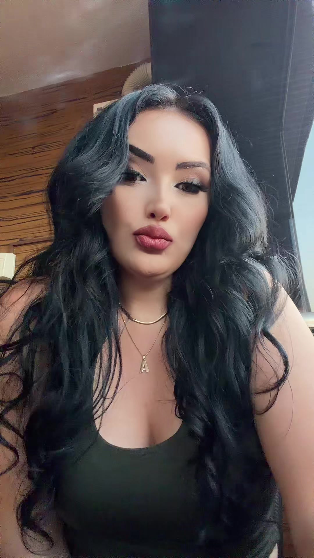 @AAY🖤👸🏻
