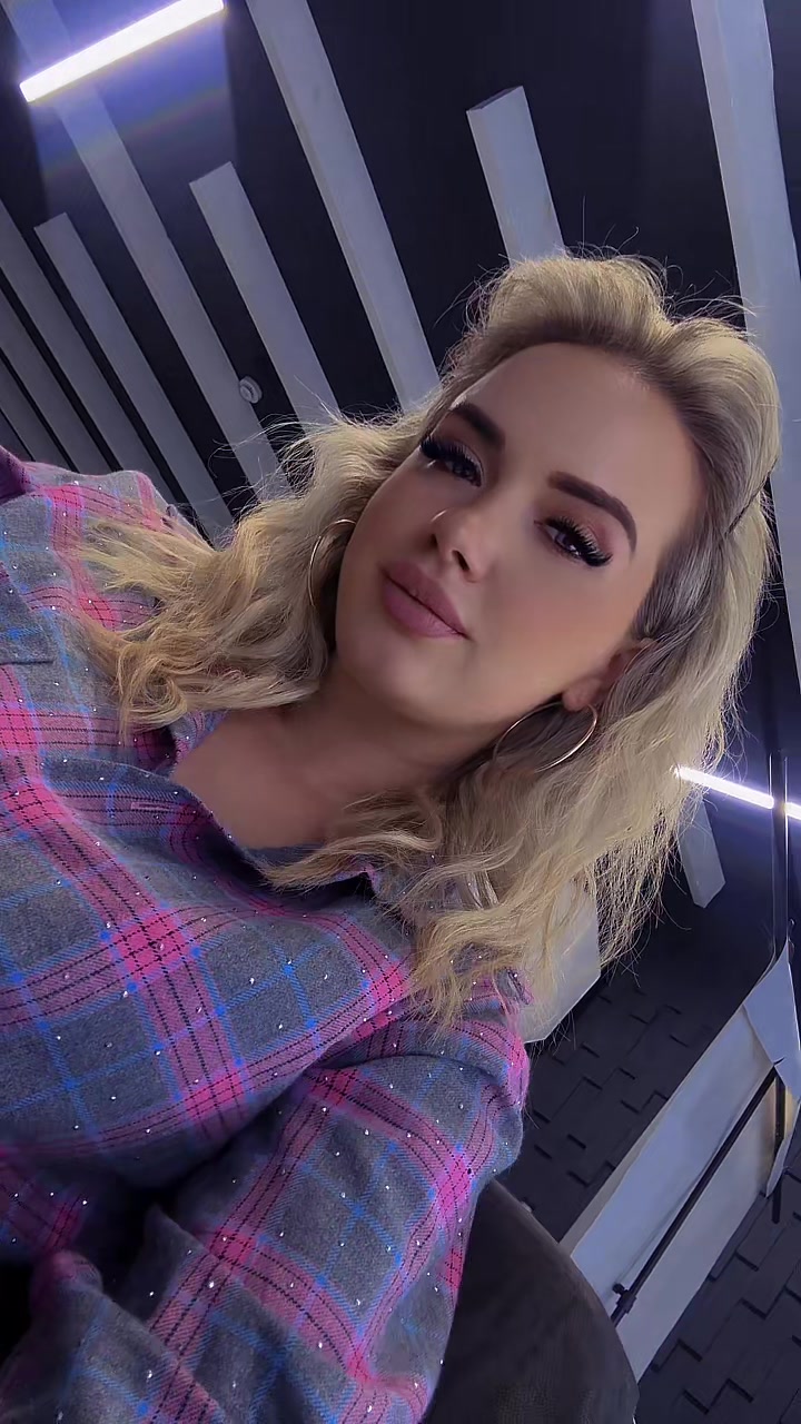 @Вікторія