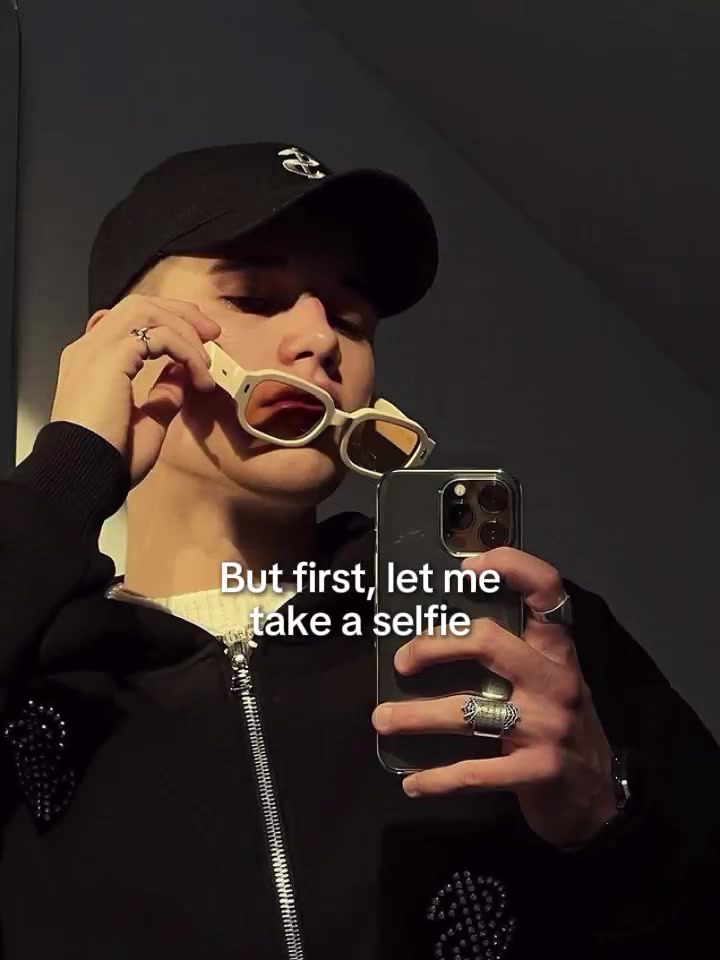 @𝗙𝗮𝘃 𝗧𝗲𝗺𝗽𝗹𝗮𝘁𝗲✨