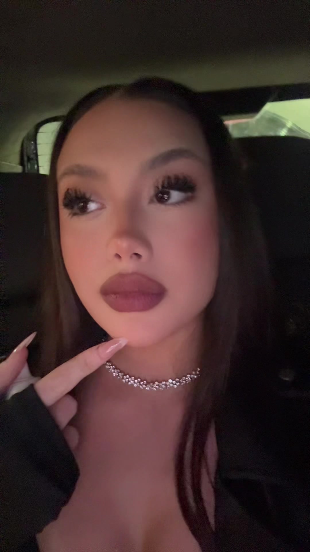 @T A N I A