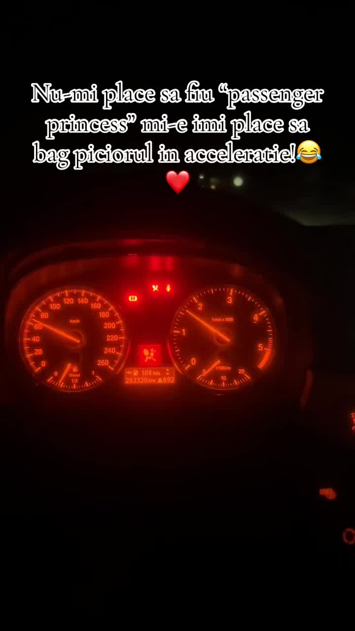 @Elena_Cipriana03