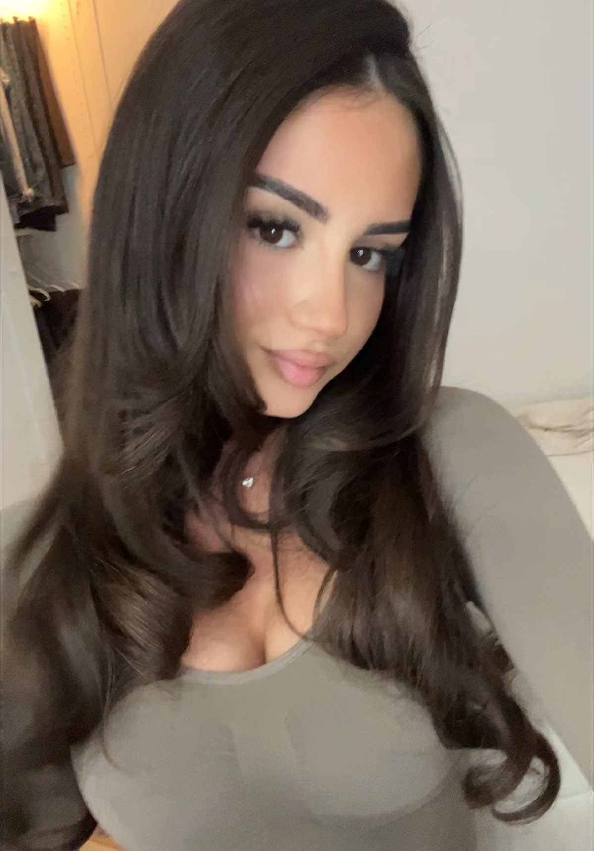 @user482975902