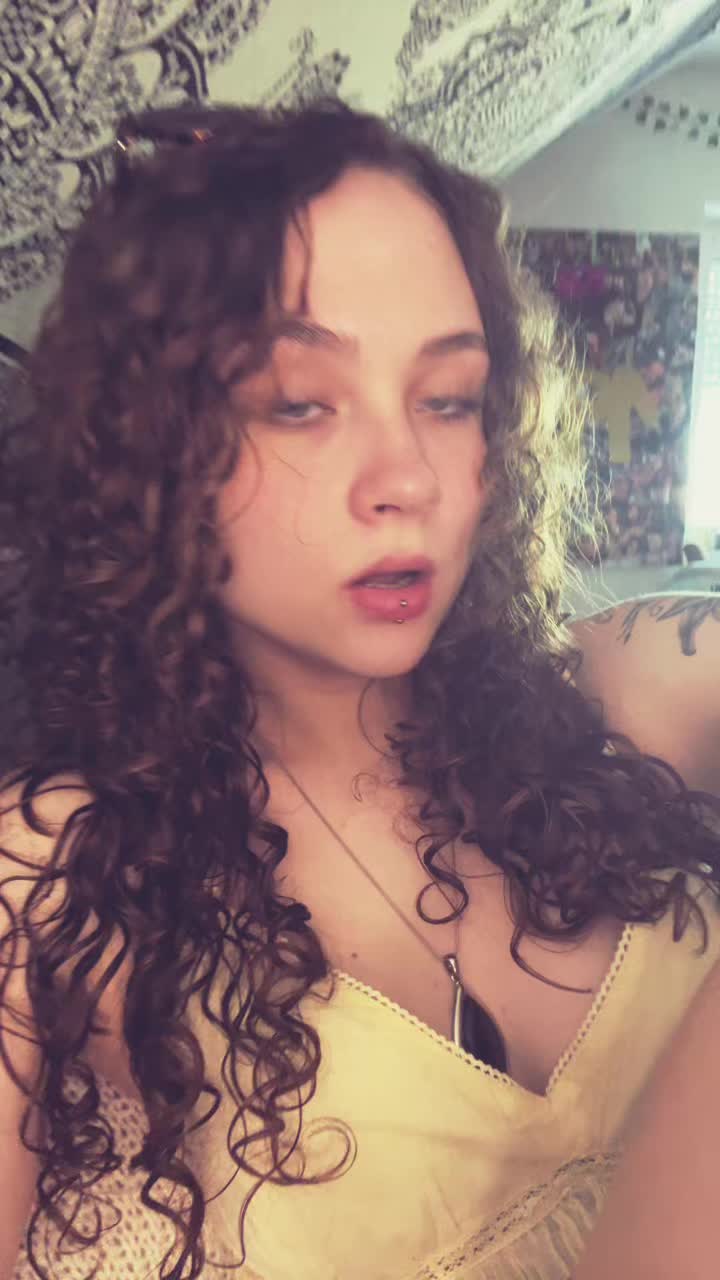 @vanessa_elly_