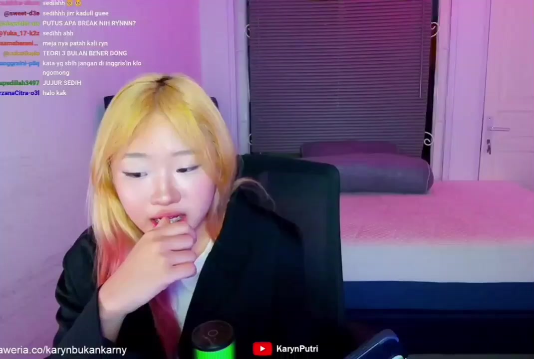 @nela