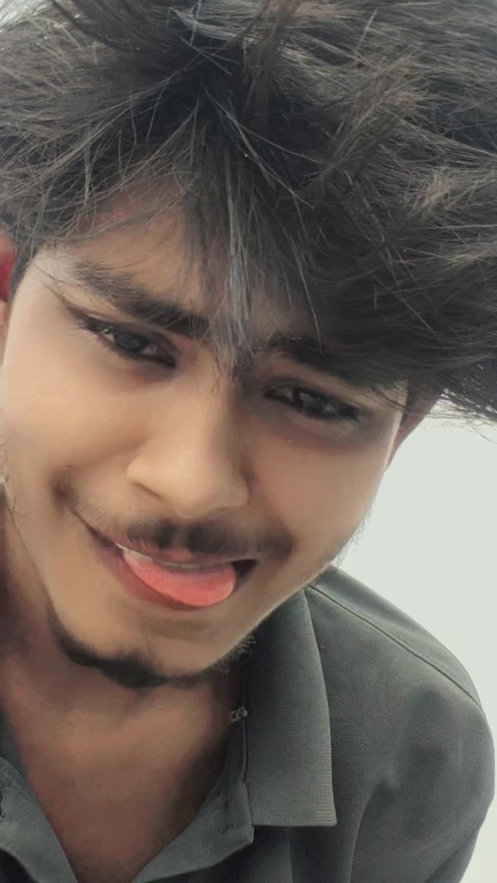 @❤️Aadarsh Chauhan❤️
