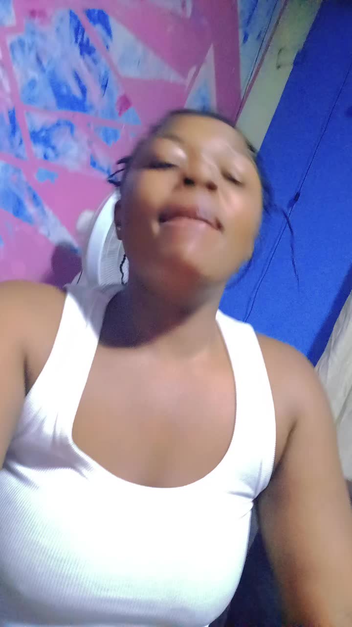 @FEMME NOIR 🇨🇩🇹🇿🇹🇷