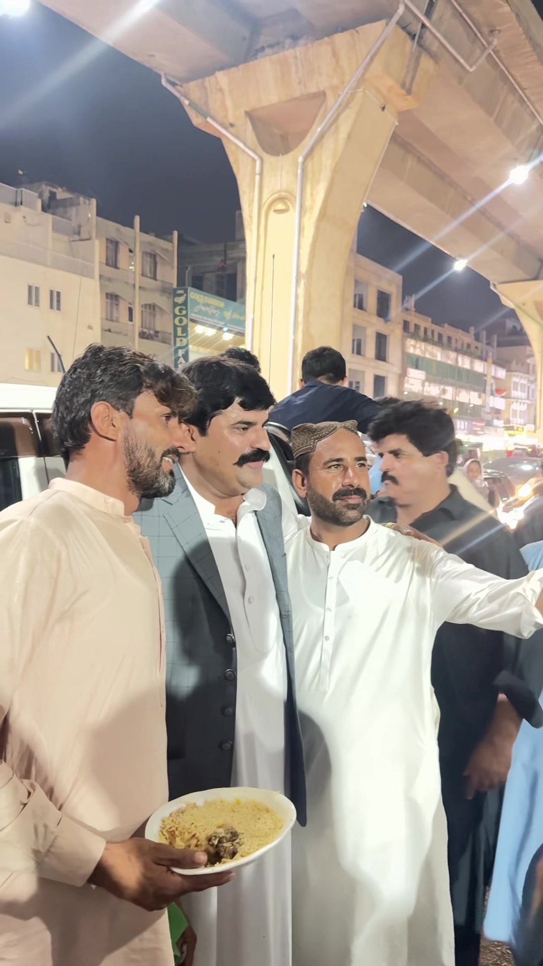 @Khawaja_Naveed_morshad