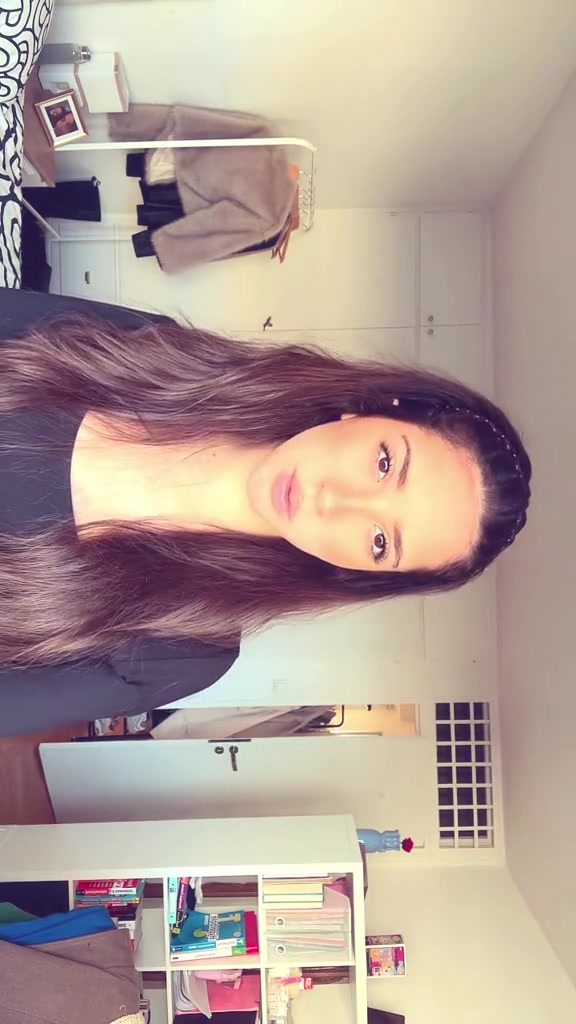 @laurasoolerr