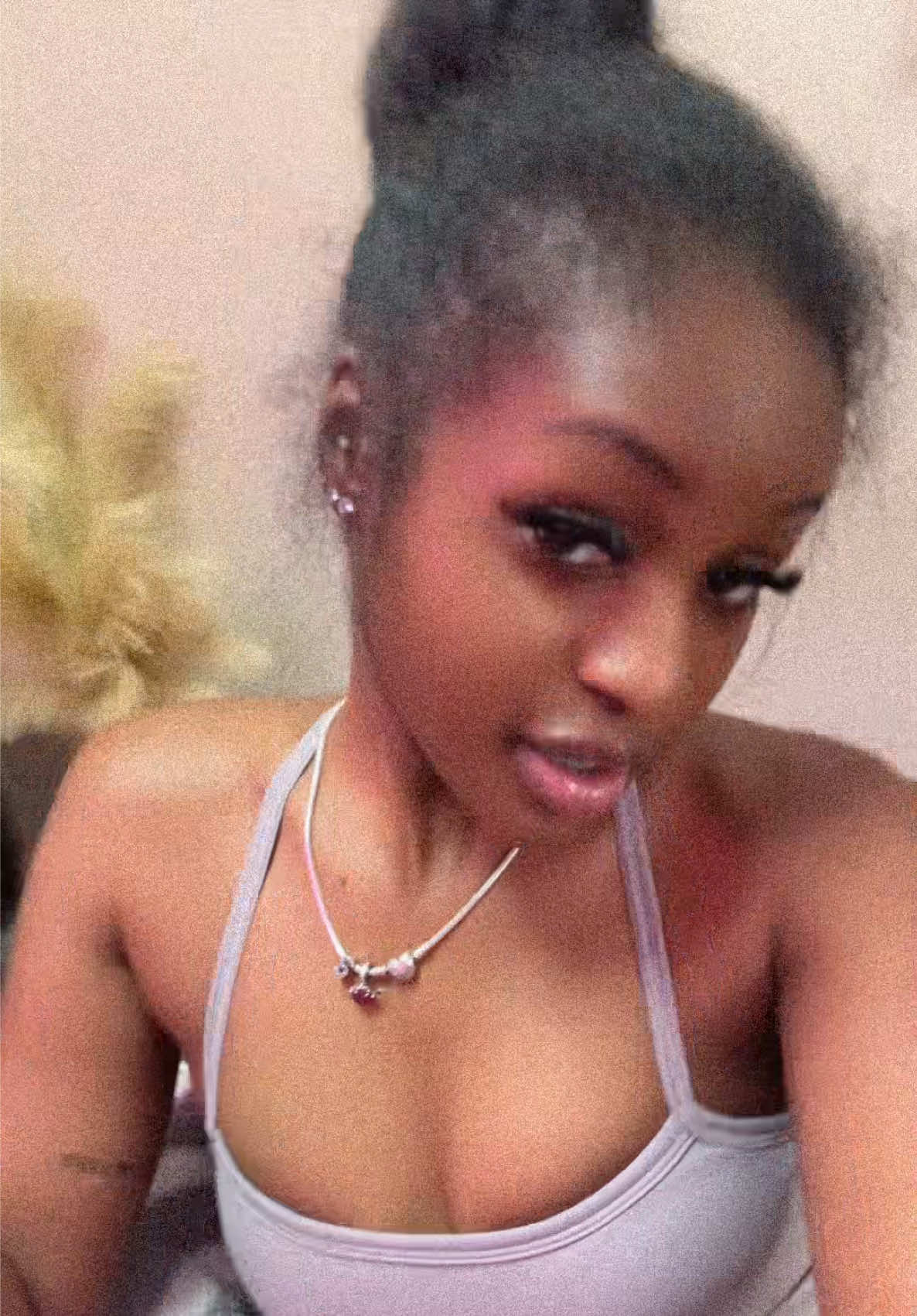 @Saniyah🕷️