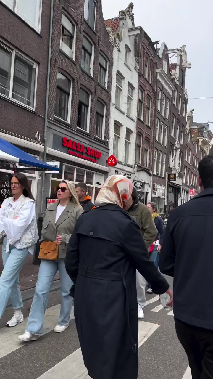 @Nis Lou 🇳🇱