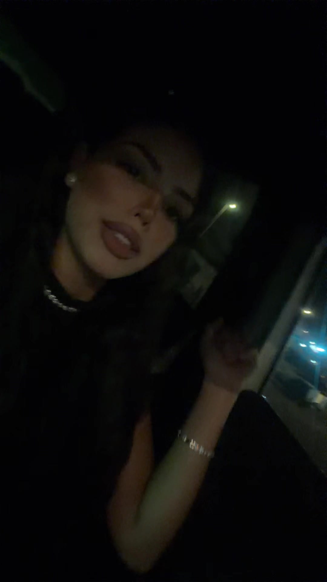 @Ari Zoppi