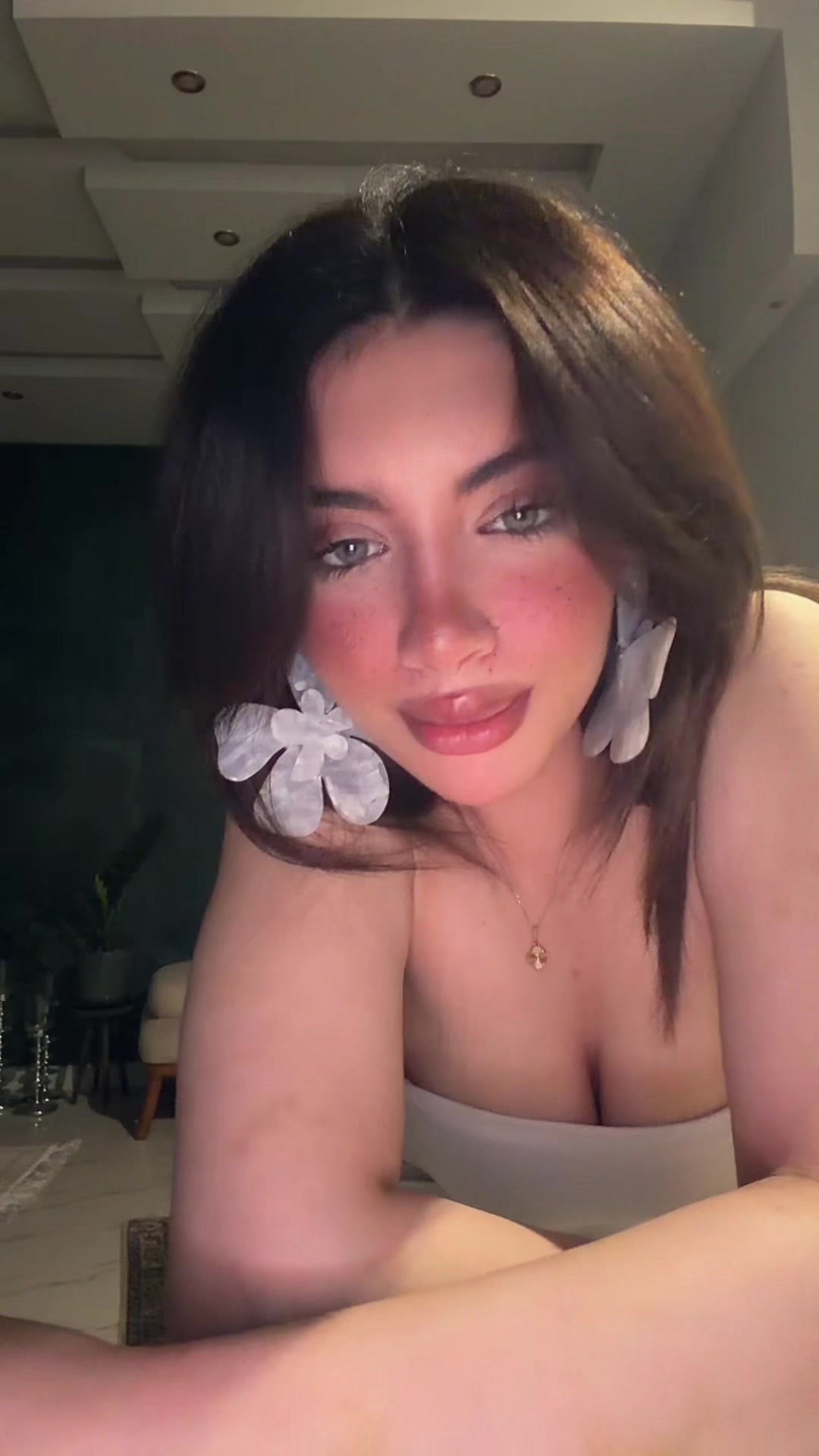 @H
