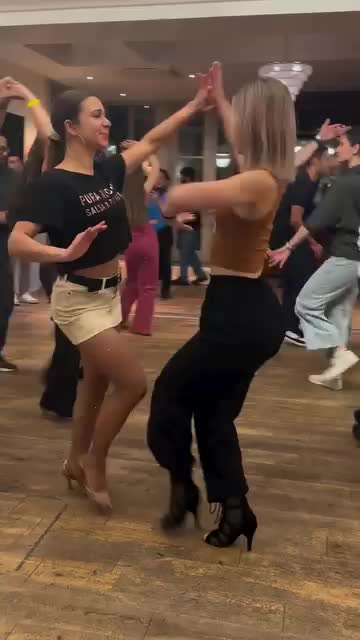 @vivelasalsauk