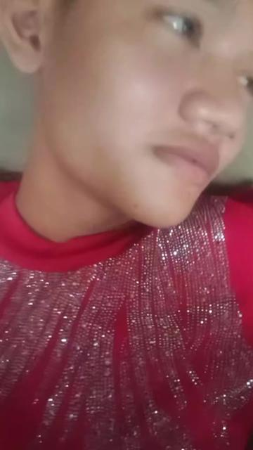 @ម៉ាក់សិទ្ធ លក់ម្ជូរ