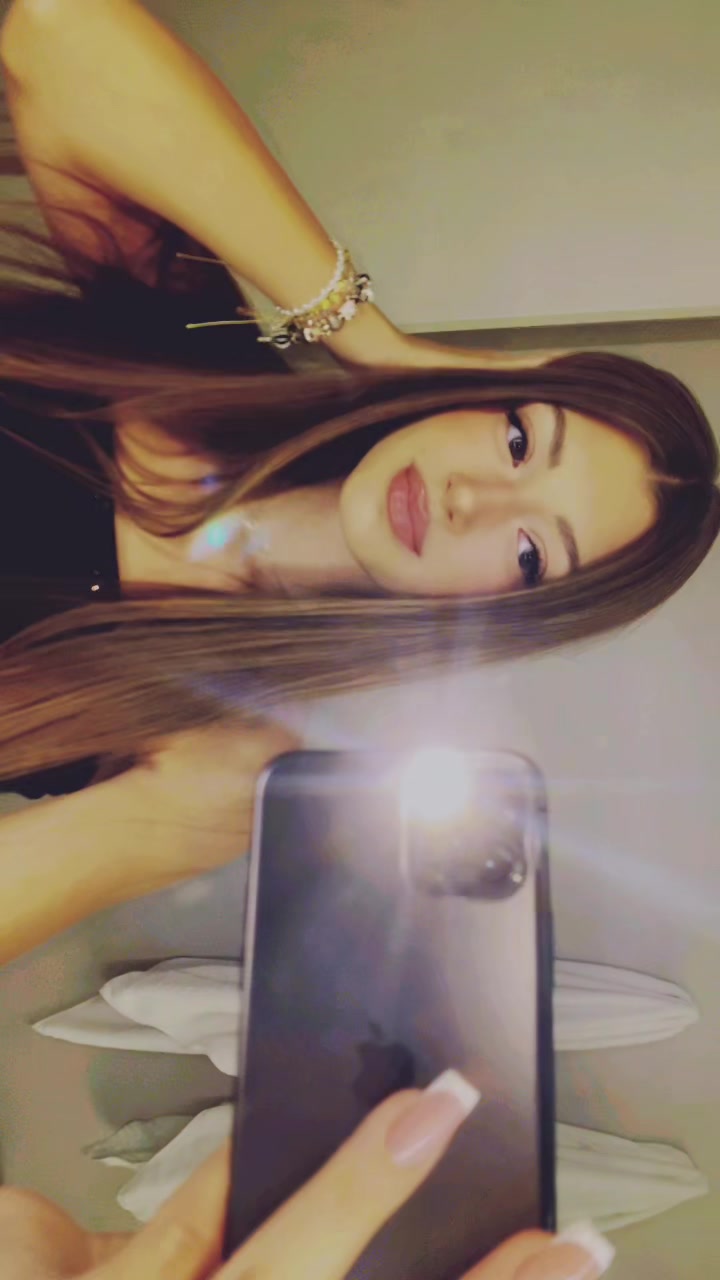 @👸🏼