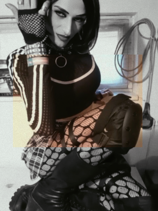 @Lina_crosses
