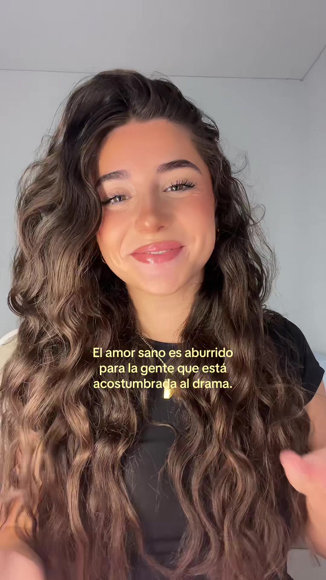 @NAIARA SALVADOR 🌸