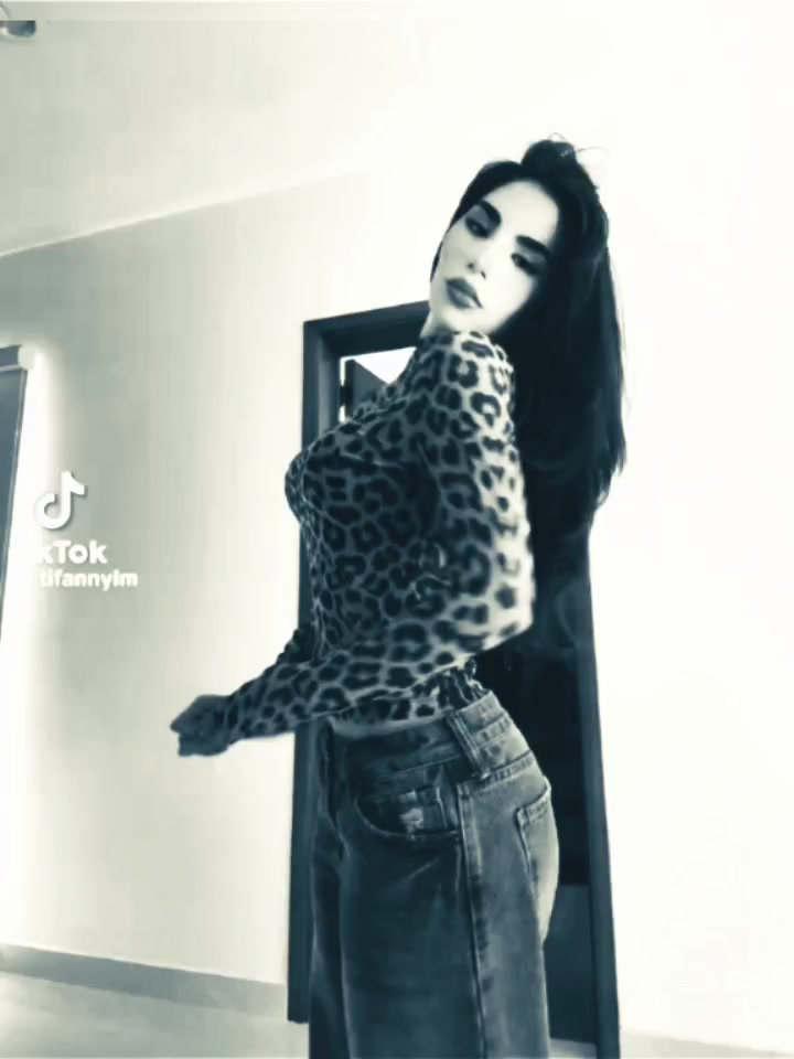 @zoeeee
