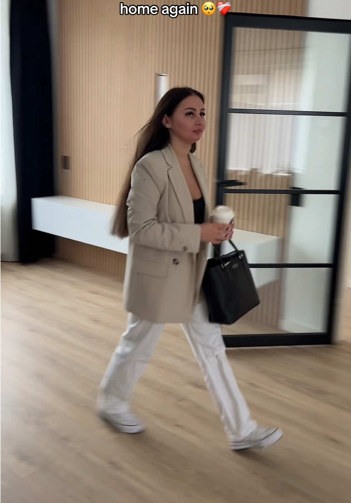 @Adelina Elena