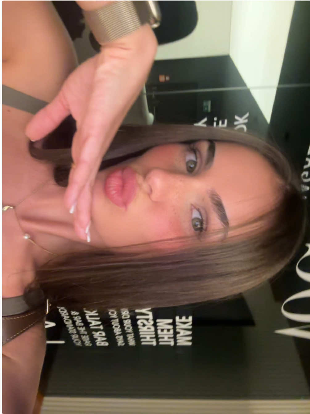 @Larisa Lazar