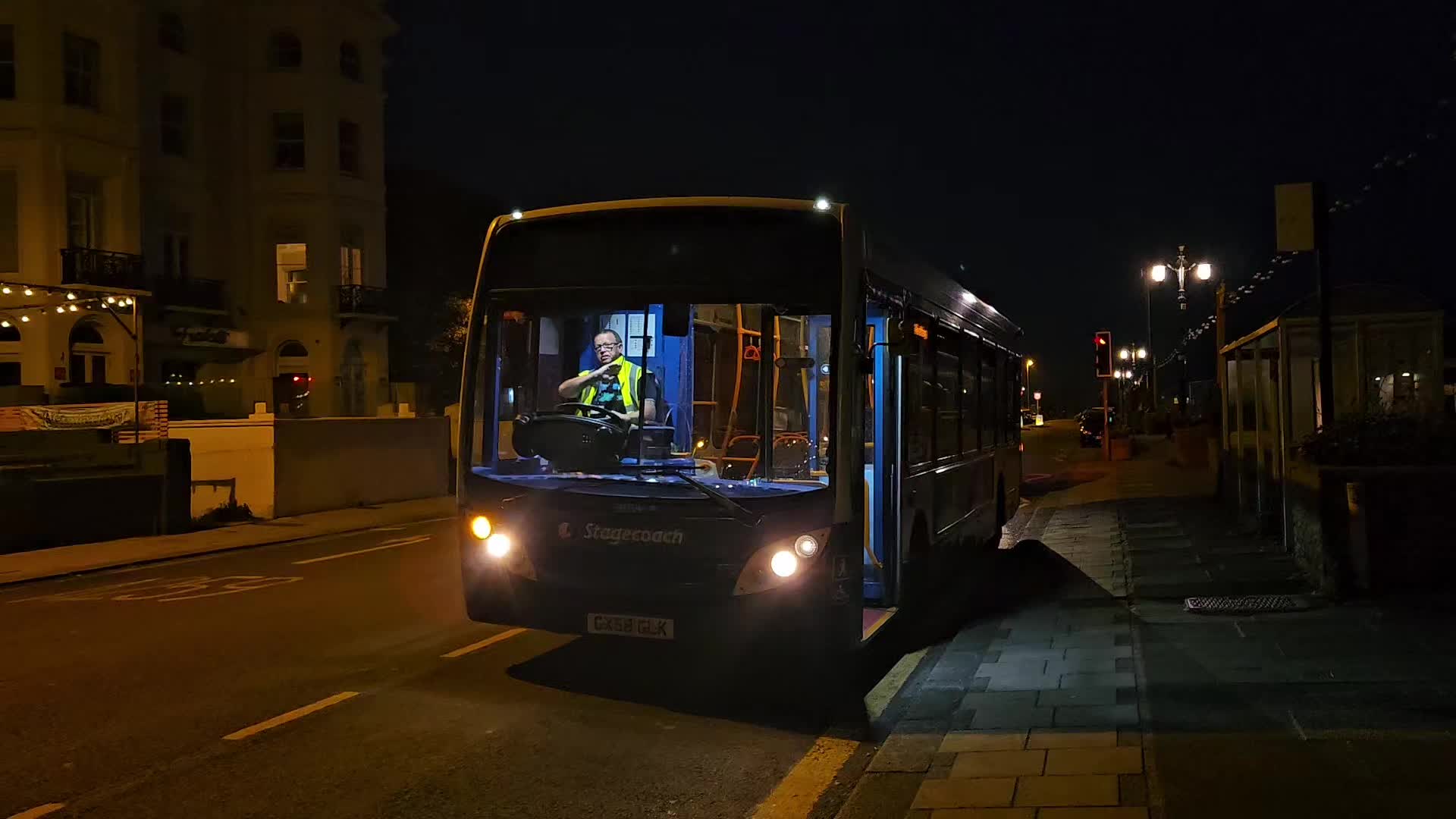@👻DE Transport Explorer🎃