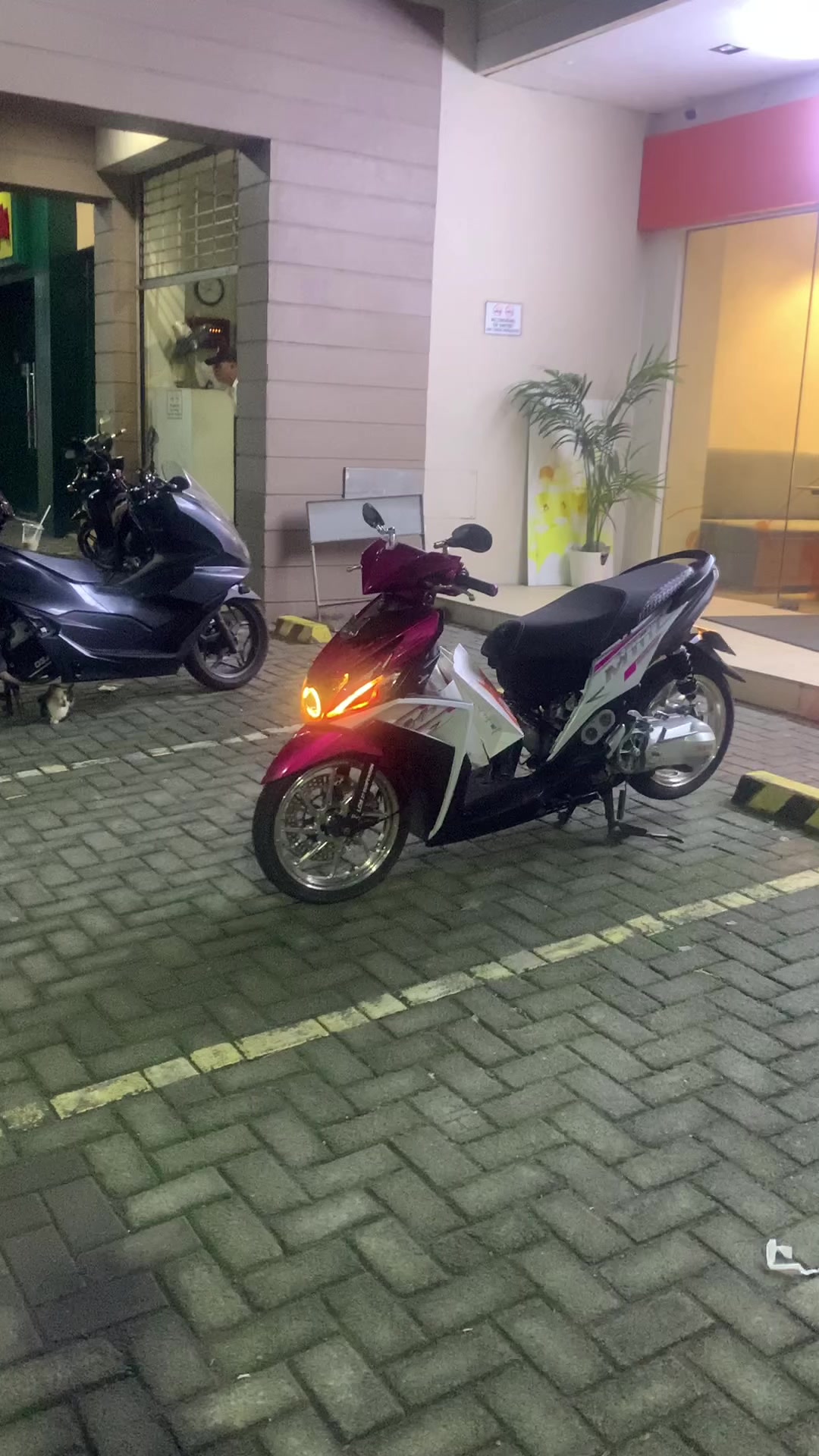 @๐โฐ๐๐