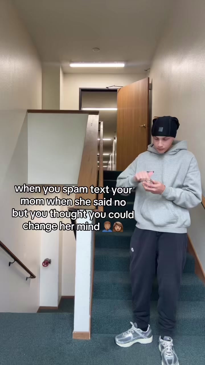 @Melly.