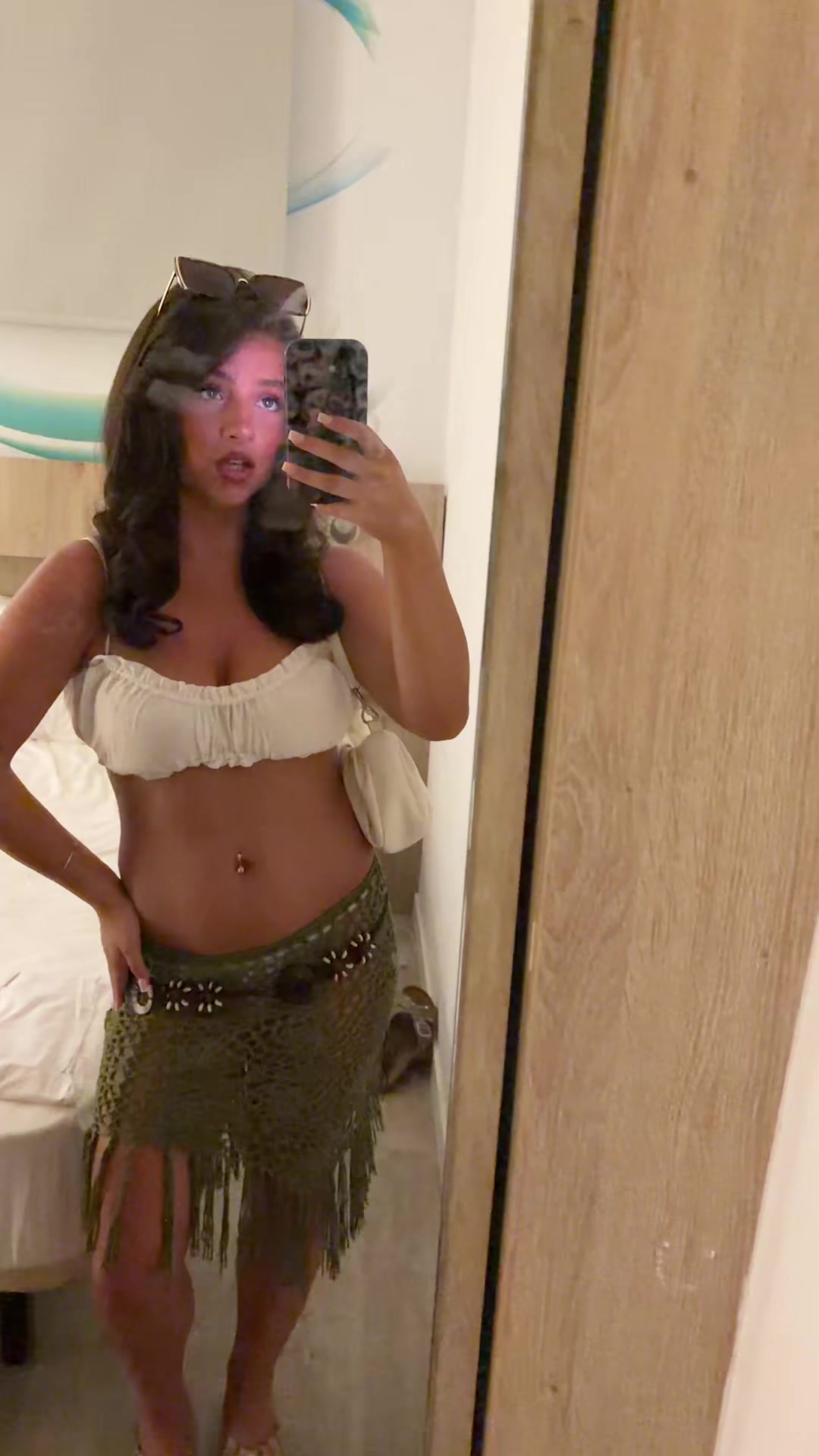 @floraknowles