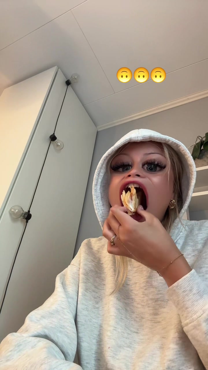@junicrispychicken