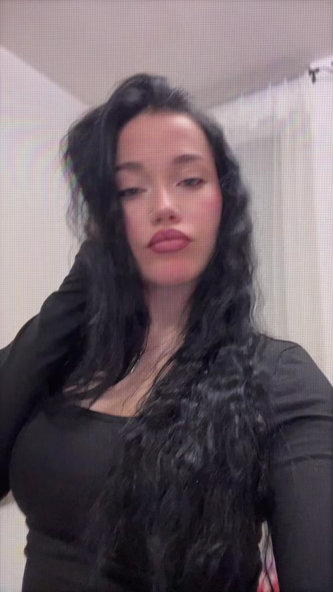 @𝐀 𝐃 𝐄 𝐋 𝐈 𝐍 𝐀🇲🇩