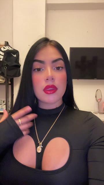 @𝒮ℴ𝒻𝒾𝒶