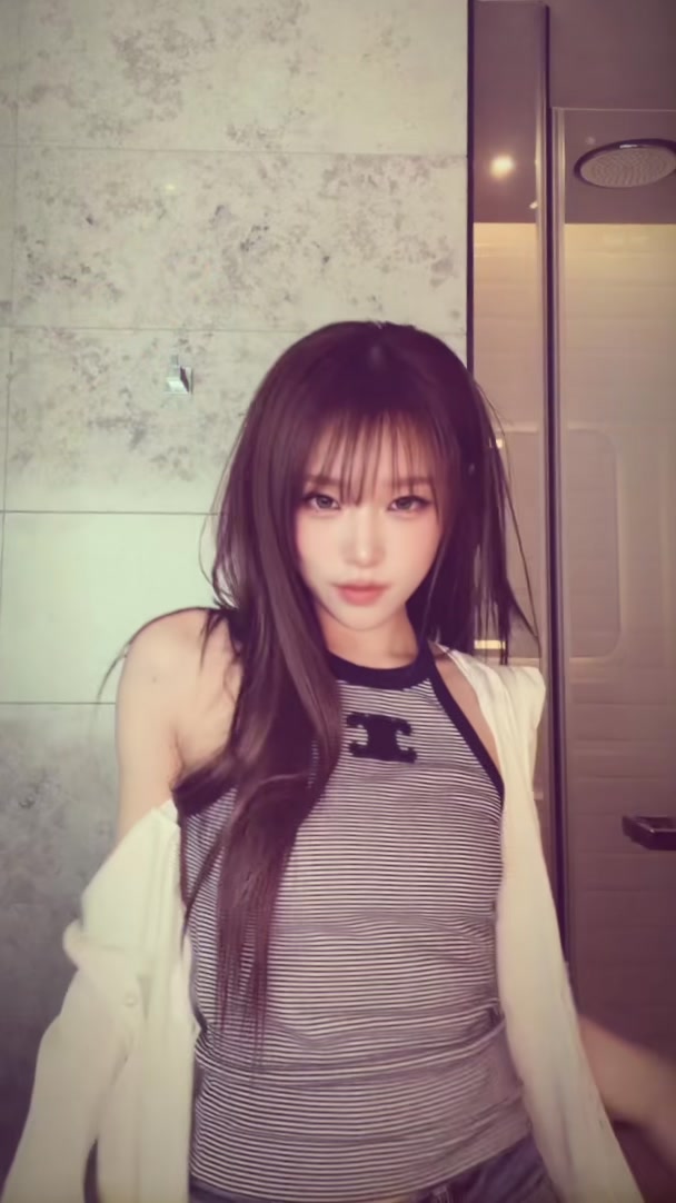 @YENA(최예나)