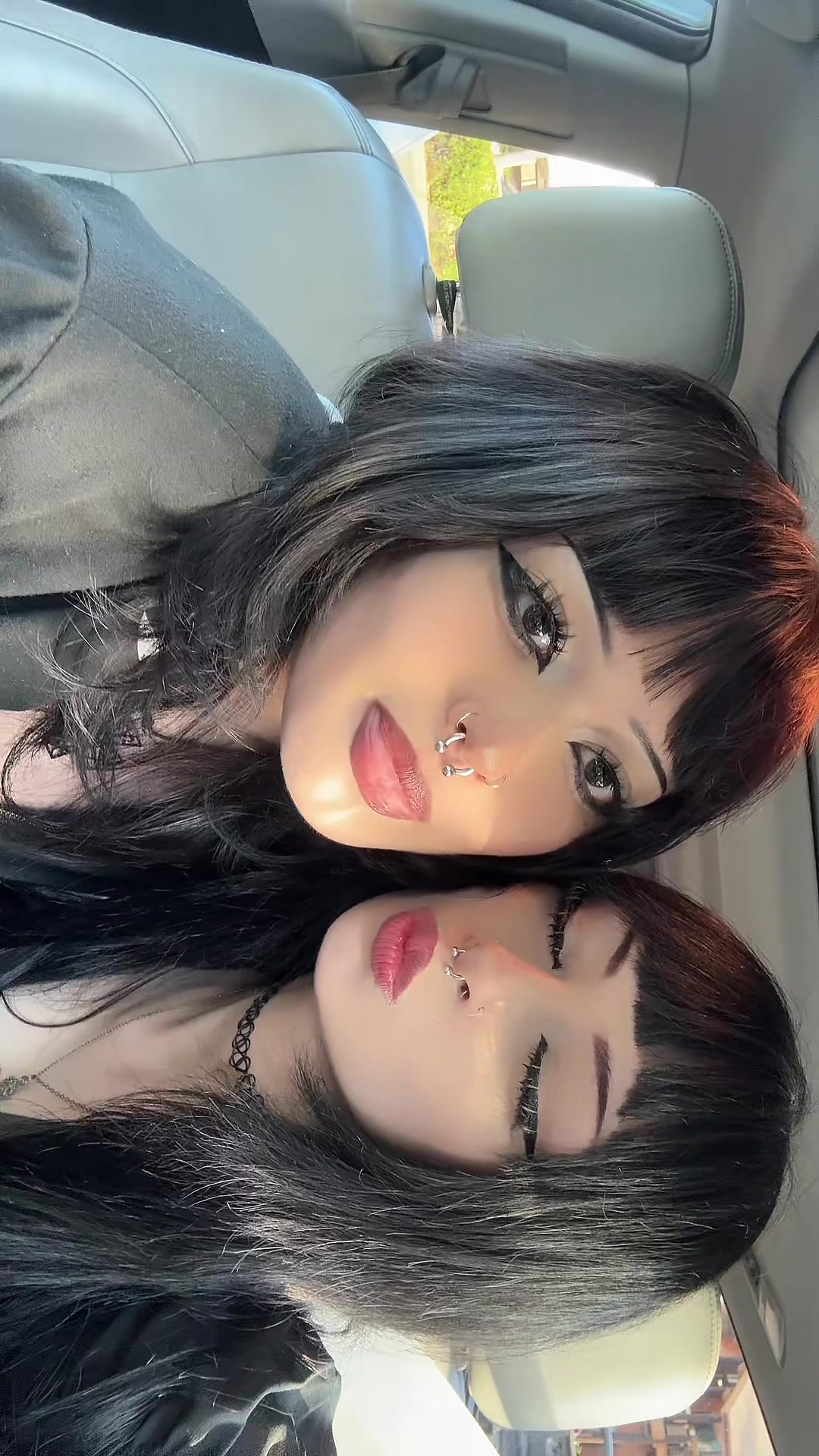 @𝐯𝐢𝐚