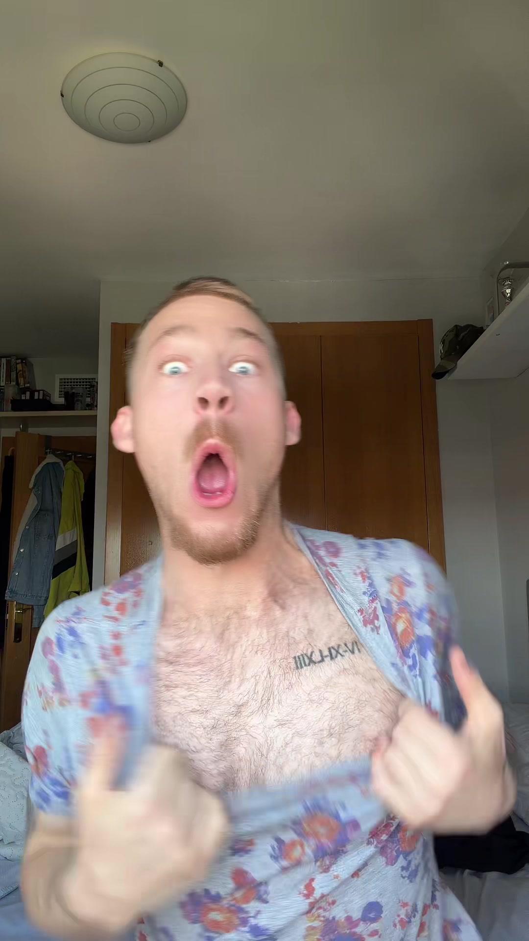 @AleeeX