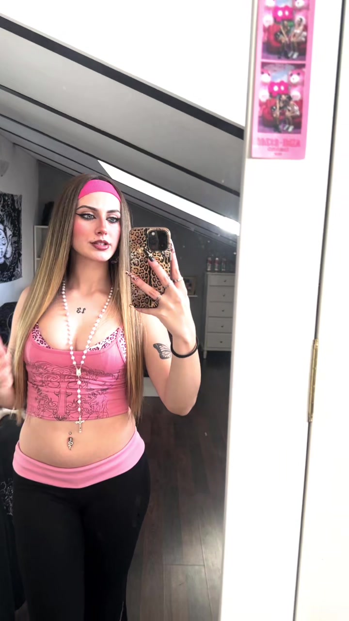 @𝑨𝒃𝒓𝒊𝒍 𝑪𝒂𝒔𝒕𝒊𝒍𝒍𝒐💎