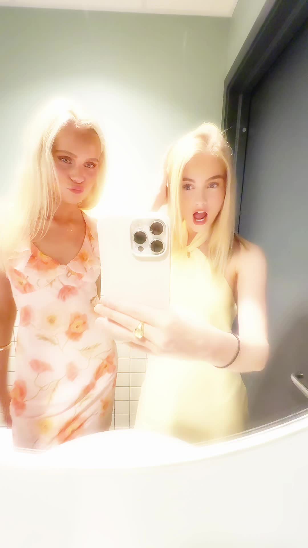 @𝑵𝑶𝑹𝑨 𝑬𝑳𝑰𝑵𝑬