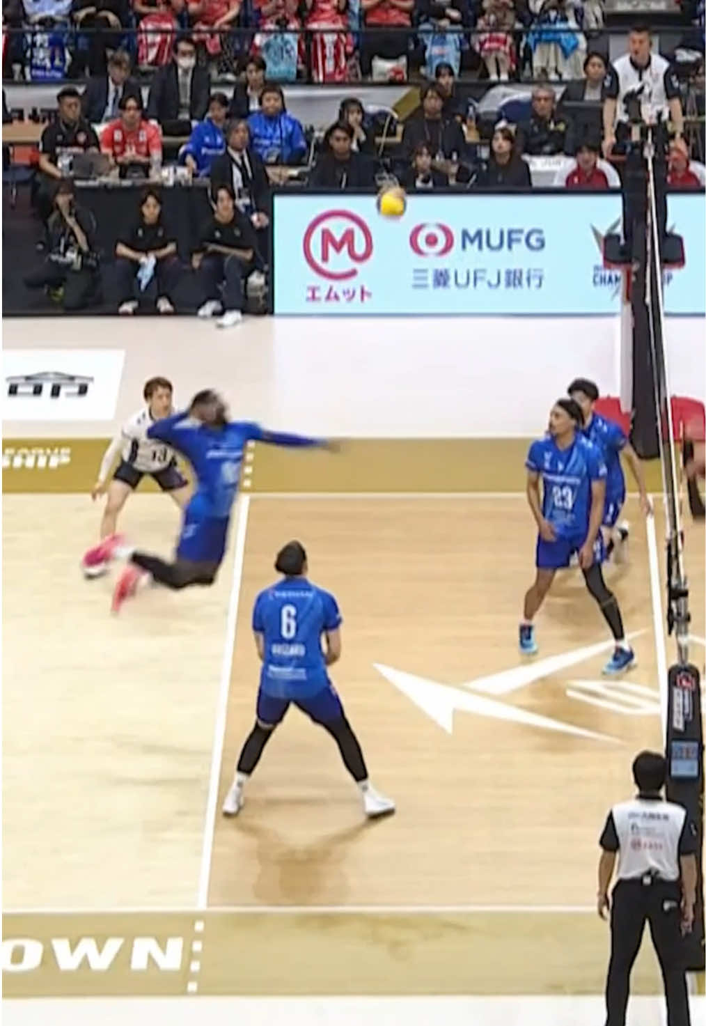 @Volleyball World