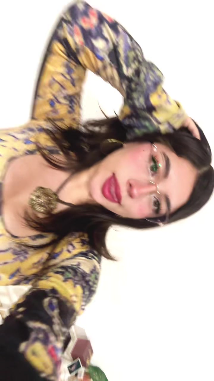 @zzzsarii__