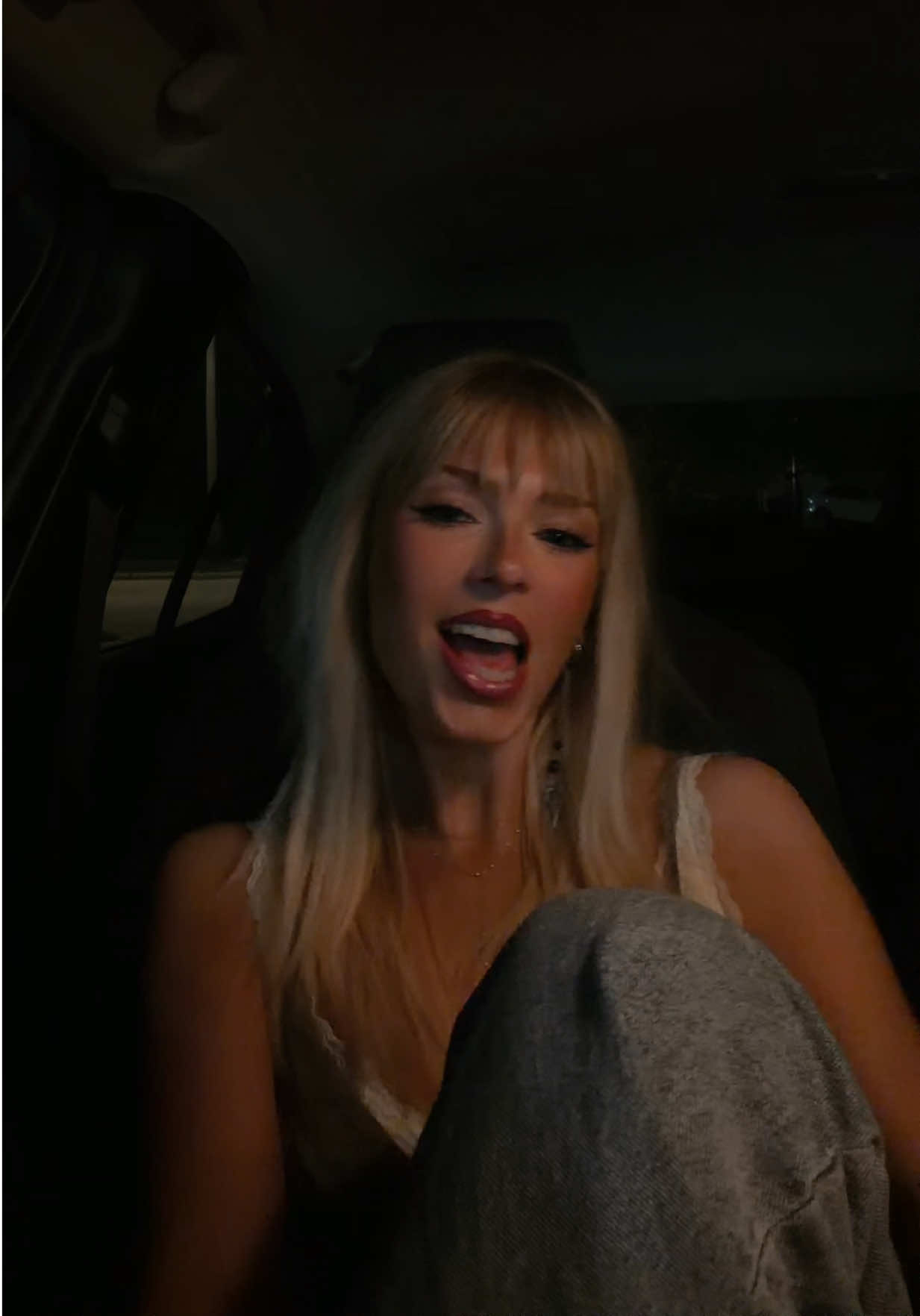 @SarahRockz