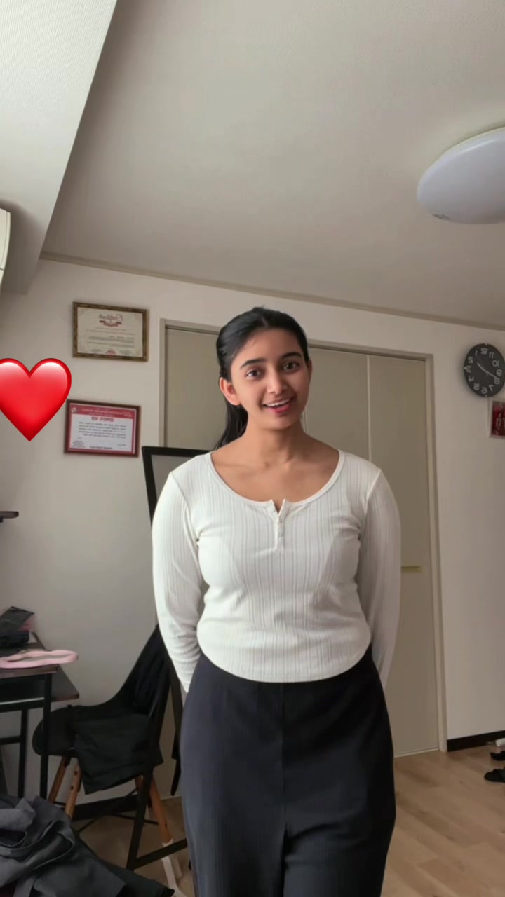 @SAPNA 🖤💫