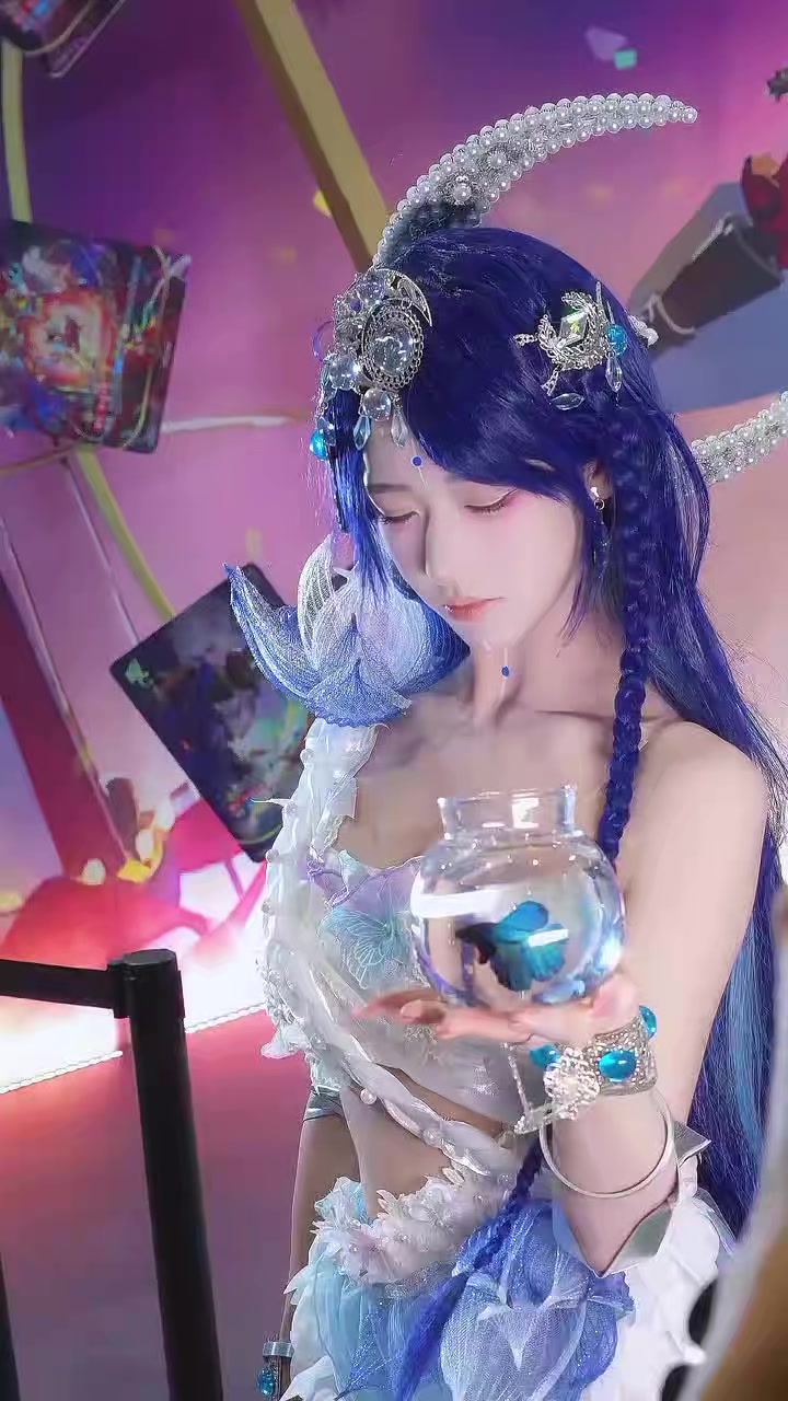 @x7cos