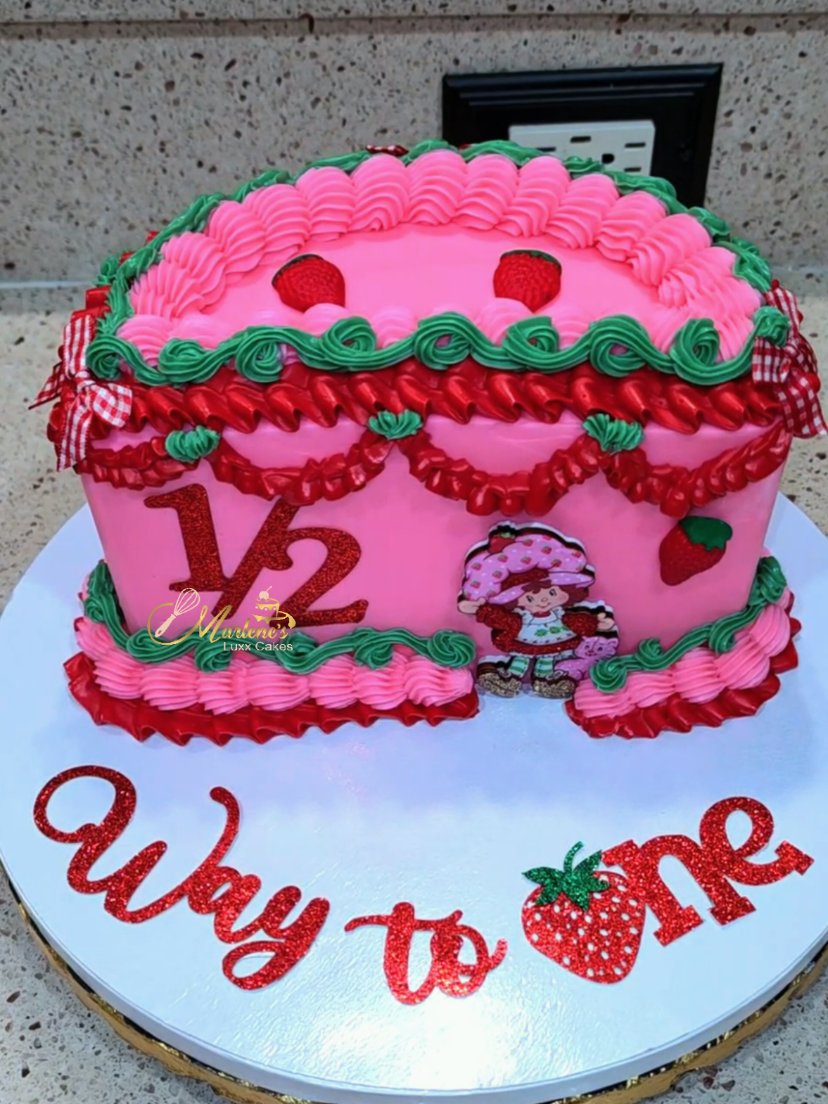 @Marlene'sLuxx_Cakes&Dishes