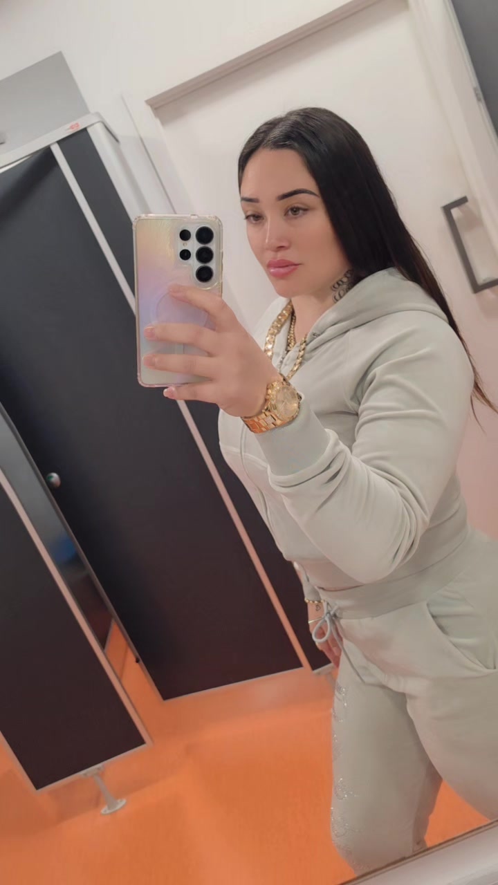 @PrettyNPaid