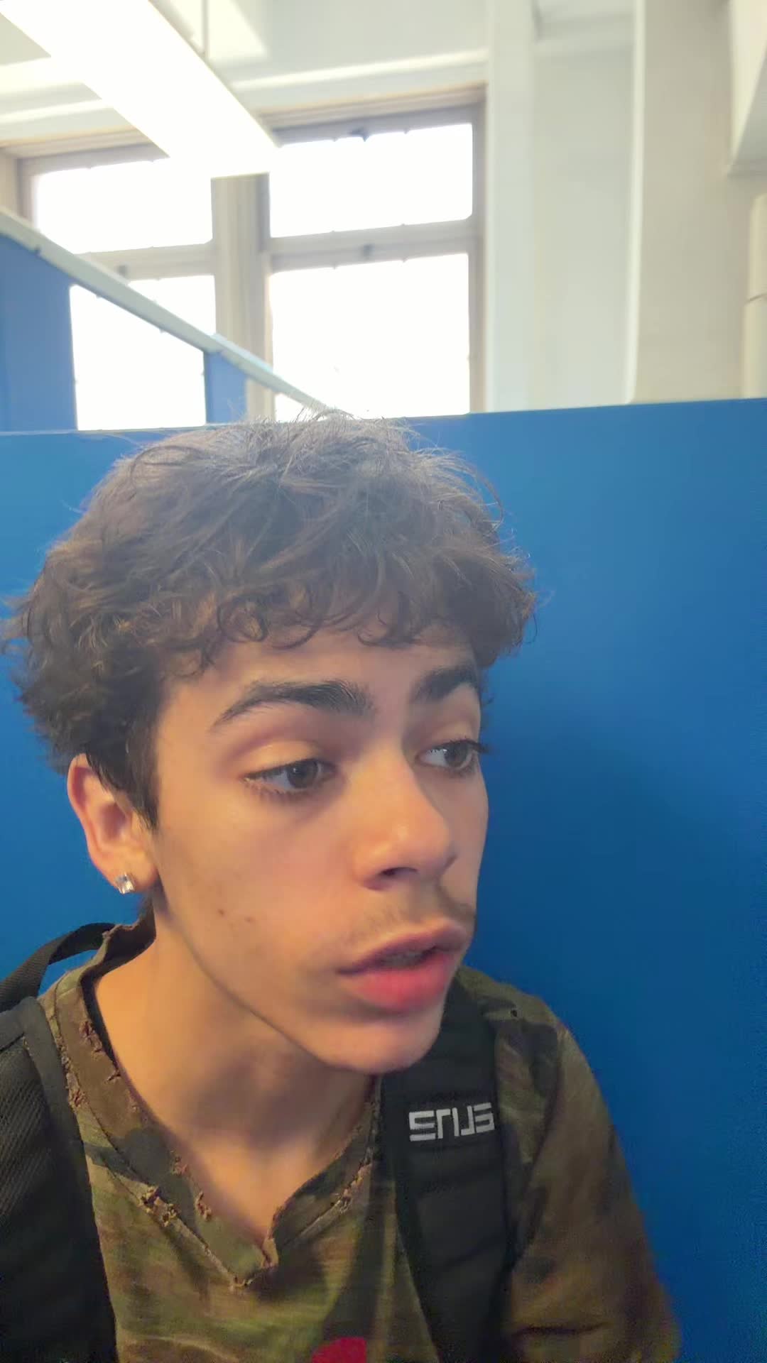 @iseezayy