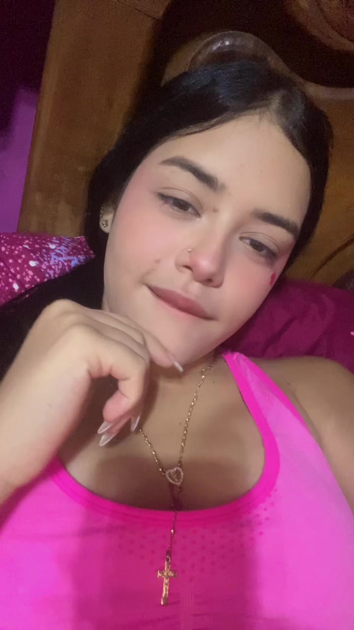 @👸🏻❤️&zwj;🔥