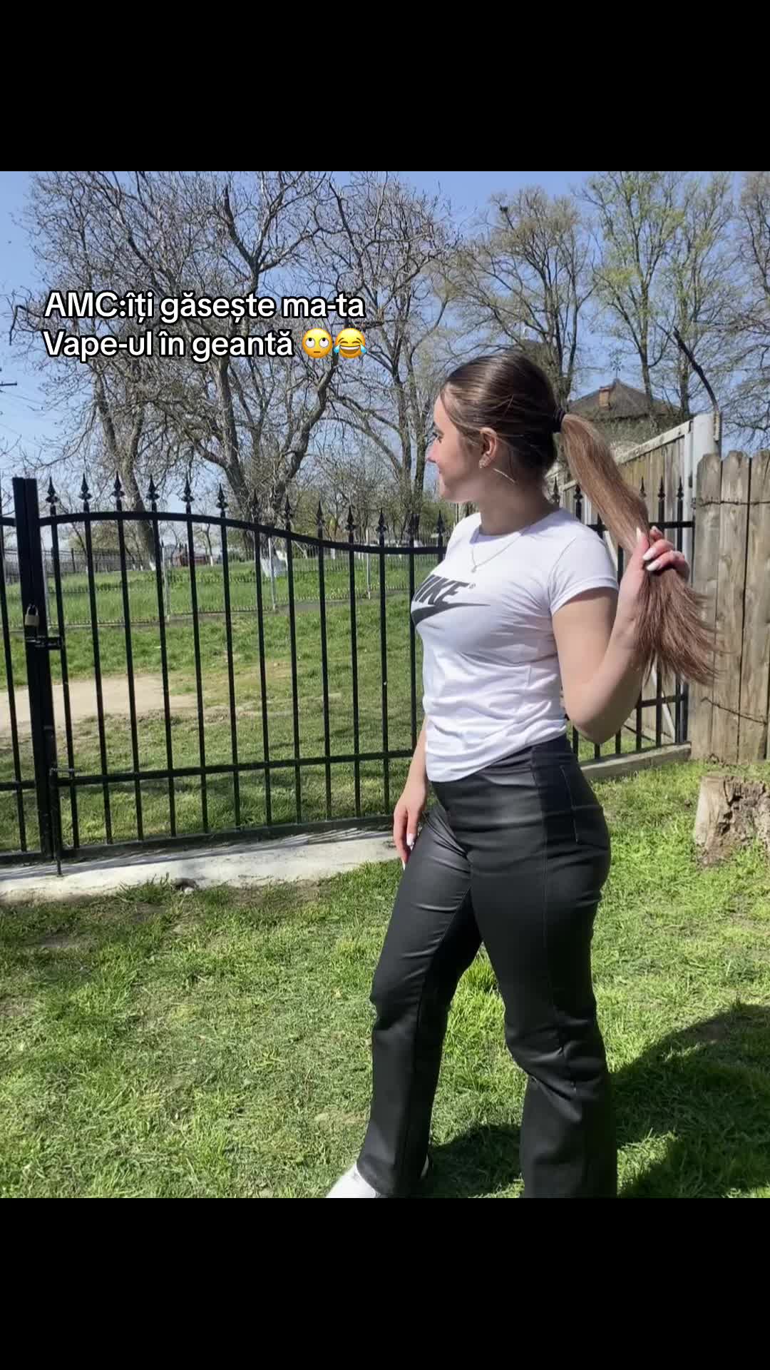 @MARIA SAVA