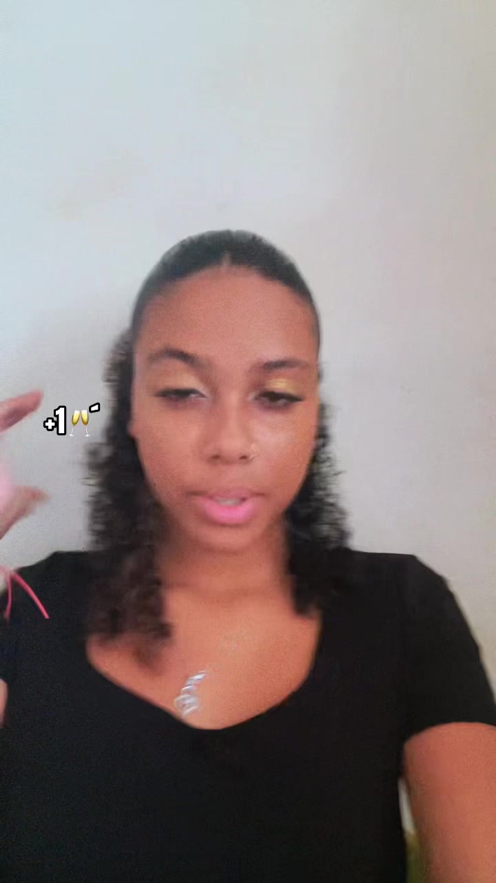 @Lylyss_😝